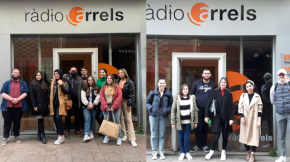 Estudiants de primer i segon any de la Universitat de Perpinyà enregistren a Ràdio Arrels el seu treball