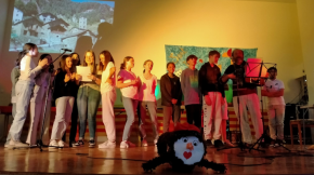 “Qui sem?”, un espectacle dels alumnes del curs Maintenon i  l'escola Sant Josep